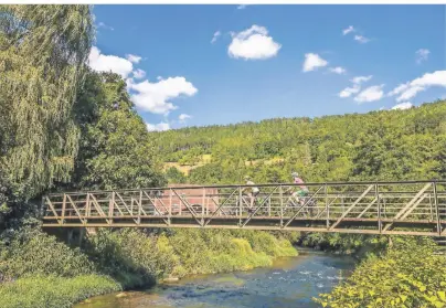  ?? FOTO: ALEXANDER KIJAK ?? Unterwegs gibt es ganz viel Wasser zu sehen.