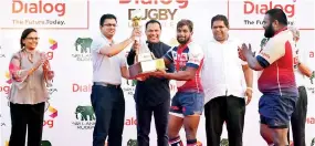  ??  ?? The hard work throughout the Dialog Rugby League finally gets paid of for Kandy SC