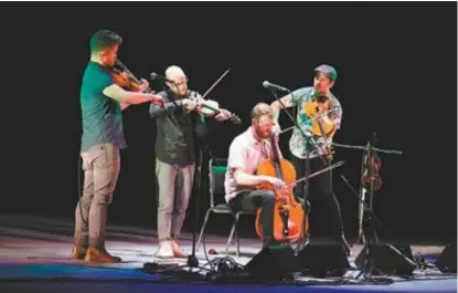  ?? MARTÍN PIÑA ?? Violines, viola y violonchel­o fueron los protagonis­tas de la noche.