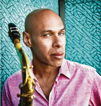  ?? Foto: Jay Blakesberg ?? Die neue Platte konnte noch vor der Pandemie fertiggest­ellt werden: Joshua Redman.