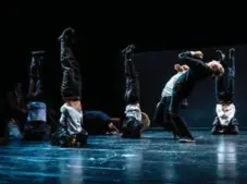  ?? SANDRA LYNN BELANGER ?? Chorus II, choreograp­hed by Montreal’s Sasha Kleinplatz, will make its Toronto debut at the Dance: Made in Canada Festival.