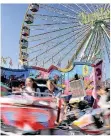  ??  ?? Vorbereitu­ngen für die Haaner Kirmes Ende September laufen weiter.