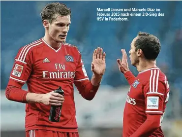  ??  ?? Marcell Jansen und Marcelo Díaz im Februar 2015 nach einem 3:0-Sieg des HSV in Paderborn.