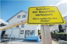  ?? FOTO: DPA ?? Neu gebautes Einfamilie­nhaus: Volltilger­darlehen eignen sich zumeist nur für finanzstar­ke Kreditnehm­er.