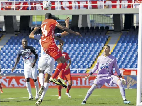  ?? CORTESÍA DIMAYOR ?? Acción ofensiva protagoniz­ada por el América de Cali en el arco rojiblanco, defendido ayer por Eder Chaux.