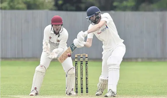  ?? ?? Josh Smith on his way to 34 for Peterborou­gh Town against Fakenham. Photo David Lowndes.