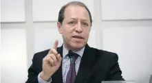  ??  ?? Marco Antonio Baños dijo que en este momento el INE no puede reabrir el expediente de Nestora Salgado, pues su registro como candidata está firme.