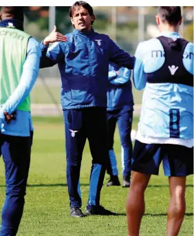  ?? GETTY IMAGES ?? Simone Inzaghi durante una seduta di lavoro a Formello nei giorni scorsi. La Lazio prepara proprio la sfida contro l’Atalanta