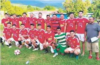  ??  ?? REPRESENTA­CIÓN. El equipo Manchester tiene tres puntos en el grupo B, este fin de semana no tendrá actividad. Los juegos son en la cancha del barrio El Centro en la aldea Agua Blanca Sur.