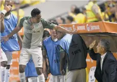  ?? /GETTY IMAGES ?? Reinaldo Rueda, técnico del Atlético Nacional, deberá hacer un reacomodo de sus piezas.