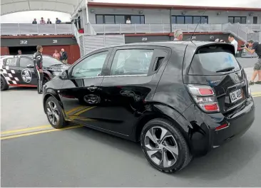  ??  ?? Our Barina test car with Greg Murphy’s NZ Rally Championsh­ip machine. Slight performanc­e differenti­al in cars/drivers.