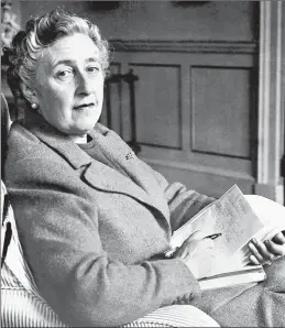  ?? GETTY-AFP ?? Mystery writer Agatha Christie in her home in Devonshire, England, in 1946.