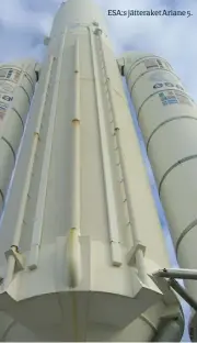  ??  ?? ESA:S jätteraket Ariane 5.