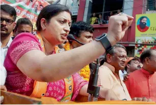  ?? PTI ?? Union Minister for Textiles Smriti Irani at an election rally in Allahabad on Saturday. —