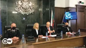  ??  ?? Bulgaria's Chief Public Prosecutor Ivan Geshev (2nd R) and Bulgaria's Prosecutor General's spokeswoma­n, Siika Mileva (2nd L) hold a press conference after six high-level officials were arrested after being accused of spying for Russia