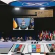 ?? Foto: ČTK ?? Summit NATO
K účastníkům promluvil prezident Zelenskyj.