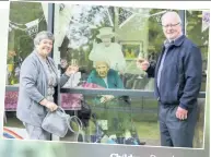  ??  ?? Children Daughter Janet McGhee and son William McSherry toast their mum