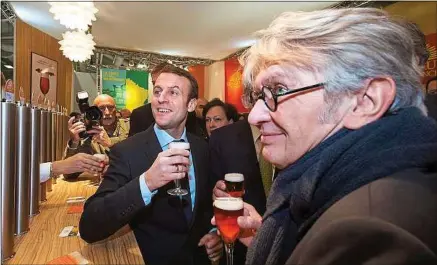  ??  ?? Le courant passera-t-il entre Emmanuel Macron et Jean-Claude Mailly, comme lors du Salon de l’agricultur­e 2016 ?