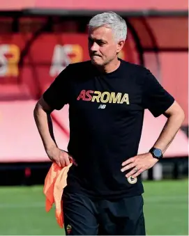  ?? ?? PERIGO. José Mourinho tem pela frente três desafios de altíssimo risco no campeonato até ao final de outubro