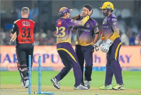  ?? BCCI ?? Even though Piyush Chawla conceded 27 runs in his three overs, the legspinner accounted for SRH skipper David Warner to set the tone for KKR’s win.