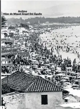  ??  ?? 1 1. La playa del Rinconcill­o en 1978.