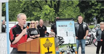  ?? ALLAN BENNER THE ST. CATHARINES STANDARD ?? Dr. Ian Brown speaks at the start of the TELUS Ride For Dad, Saturday morning — a motorcycle ride raising money for prostate cancer awareness and research.