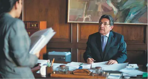  ?? / Archivo El Espectador ?? El exfiscal general de la Nación, Néstor Humberto Martínez, en su despacho.