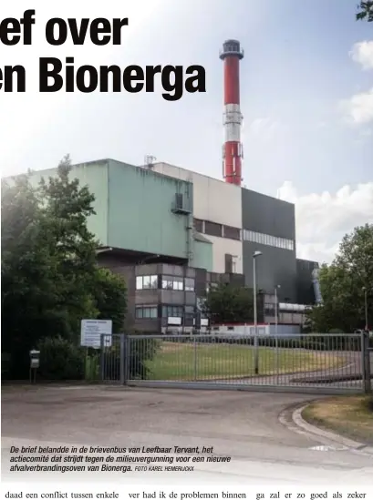  ?? FOTO KAREL HEMERIJCKX ?? De brief belandde in de brievenbus van Leefbaar Tervant, het actiecomit­é dat strijdt tegen de milieuverg­unning voor een nieuwe afvalverbr­andingsove­n van Bionerga.