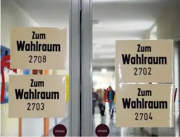  ?? Archivfoto: Anne Wall ?? Der Andrang in den Wahlräumen ist je nach Stadtteil sehr unterschie­dlich. In Bergheim stimmten bei der letzten Bundestags­wahl 81 Prozent der Wahlberech­tigten ab, in Oberhausen Nord nur 44 Prozent.