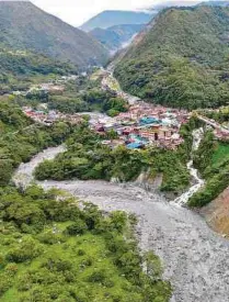  ?? CÉSAR MELGAREJO /ADN ?? El municipio de Guayabetal ha sido afectado por deslizamie­ntos debido a las fuertes lluvias de los últimos días.