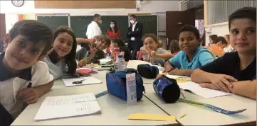  ?? (Photos P.-H.C) ?? À l’école élémentair­e Pagnol, les enfants semblaient heureux de retrouver les salles de classe.