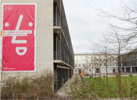  ?? Foto: Annette Zoepf ?? Die Hochschule Augsburg bildet traditione­ll in technische­n, wirtschaft­lichen und gestalteri­schen Fächern aus. Nun kommt ein Studium im Sozialbere­ich hinzu. Interessen­ten können sich ab Mai bewerben.