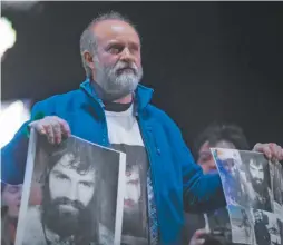  ?? NA/ MARIANO SANCHEZ ?? Sergio Maldonado, brother of the late Santiago Maldonado, addresses protesters in the Plaza de Mayo on Wednesday evening.