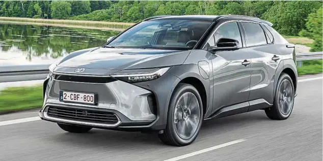  ?? Fotos: Toyota ?? Der erste vollelektr­ische SUV von Toyota ist zugleich der Startpunkt der neuen Submarke bZ und der batterieel­ektrischen Produktoff­ensive der Japaner.