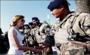  ??  ?? Florence Parly a salué, hier matin, les militaires de l’opération Sentinelle.