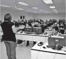  ??  ?? Plataforma. Los estudiante­s ya cursan la carrera de Técnico Bachiller en Máquinas y Herramient­as.