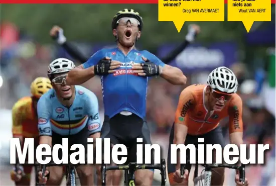  ?? FOTO REUTERS ?? Van Aert moet vrede nemen met brons na Trentin en Van der Poel.