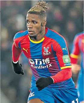  ??  ?? Target man: Everton are eager to sign Wilfried Zaha from Crystal Palace