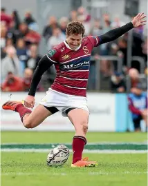  ?? ROBYN EDIE/STUFF ?? Southland Stags player Marty Banks kicks a penalty in last year’s round two NPC game against Bay of Plenty in Invercargi­ll.