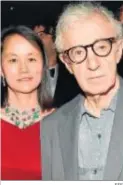  ?? EFE ?? Soon-Yi y Woody Allen en una gala.