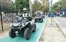  ??  ?? Con cuatrimoto­s de Vigilancia UNAM se reforzó la seguridad en la zona de los frontones, donde el viernes hubo una balacera entre narcomenud­istas.