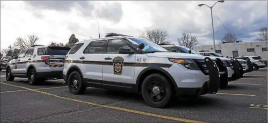  ?? RICK KAUFFMAN – DIGITAL FIRST MEDIA ?? Pennsylvan­ia State Police cruisers sit outside the Media Barracks earlier this week. Towns that do not have their own police force may be asked to pay a fee for state police patrols.