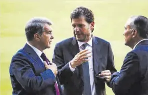  ?? //FCB ?? Joan Laporta y algunos de sus colaborado­res más estrechos, como Mateu Alemany y Rafa Yuste, han trazado un plan para que Messi vuelva al Barça