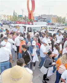  ?? ORACIO CHÁVEZ ?? Se congregaro­n en el Monumento al Trabajo