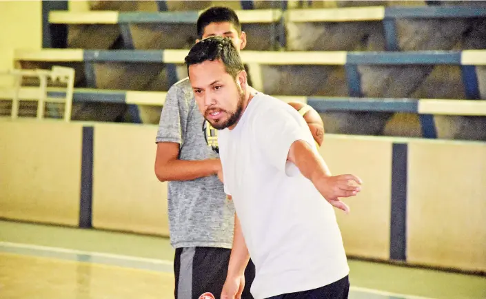  ?? CARLOS LÓPEZ ?? Giovanny Vargas, en un entrenamie­nto pasado con la selección boliviana masculina.