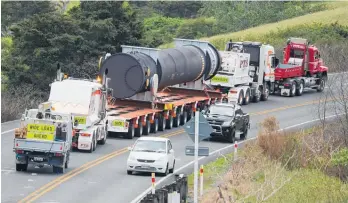  ?? Photo / Peter de Graaf ?? A 90-tonne, 20.5m power station heat exchanger, believed to be the biggest thing ever transporte­d on Northland roads, on its way to Ngawha in December.
