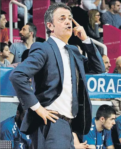  ?? FOTO: EFE ?? Porfi Fisac interviene en el partido que el Gipuzkoa Basket jugó en Andorra este pasado domingo