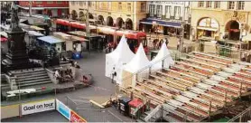  ??  ?? Ab heute Nachmittag wird im Stadtzentr­um gekickt