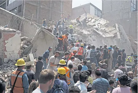  ??  ?? Scenes of devastatio­n and anguish in Mexico City after the earthquake destroyed buildings around the capital