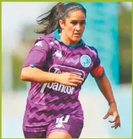  ??  ?? LEYENDA. ‘Pepa’ Gómez, quizás la mejor jugadora, con 31 años; peligra su participac­ión en la Liga.